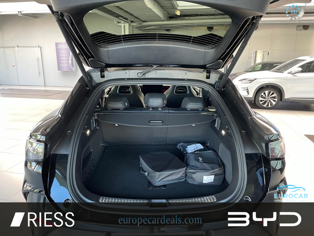 BYD SEALION 7