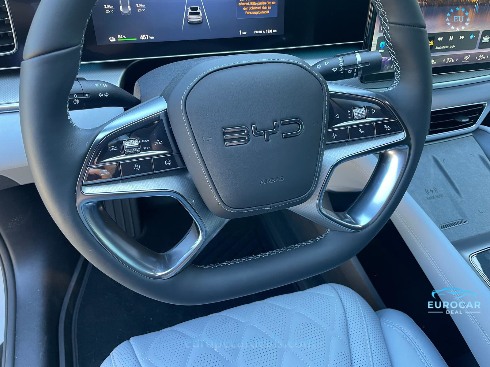 BYD SEALION 7