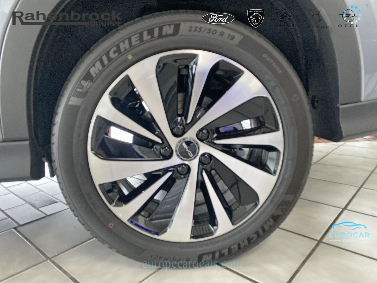 BYD SEAL U