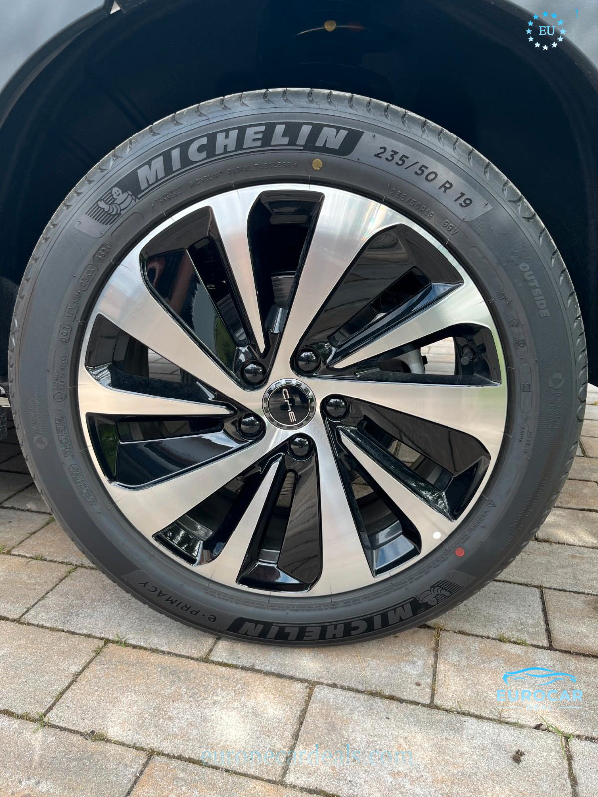 BYD SEAL U