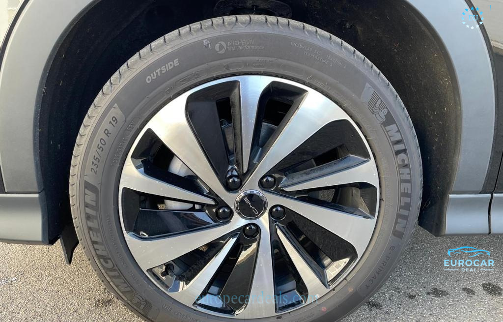 BYD SEAL U