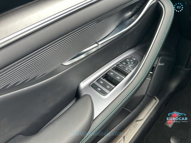 BYD SEAL U