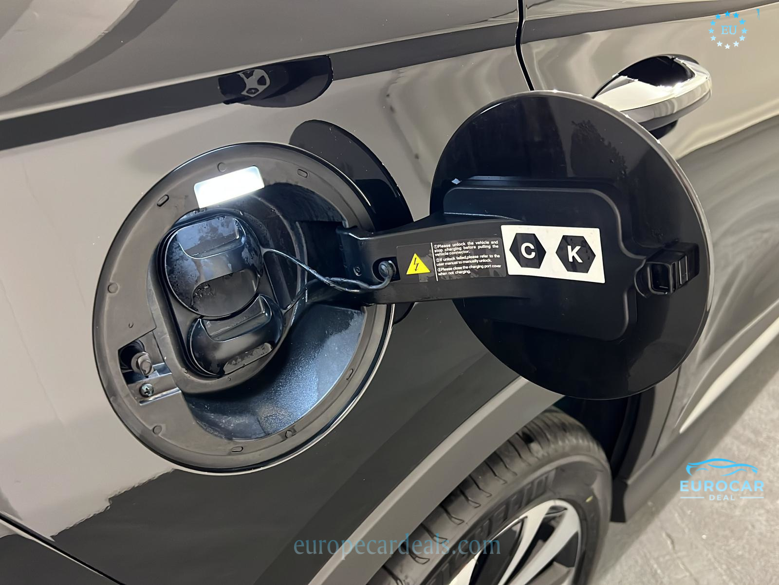 BYD SEAL U
