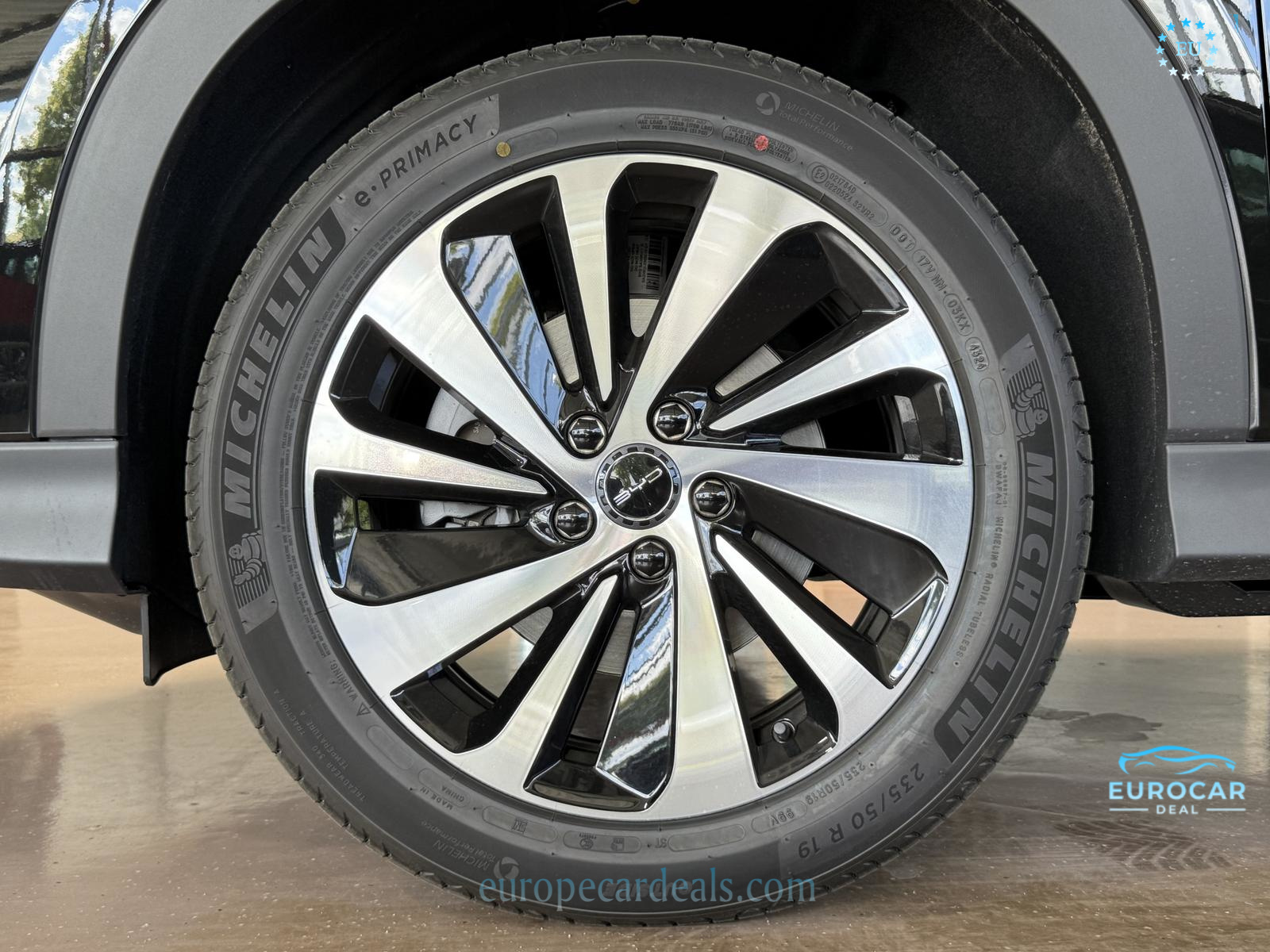 BYD SEAL U