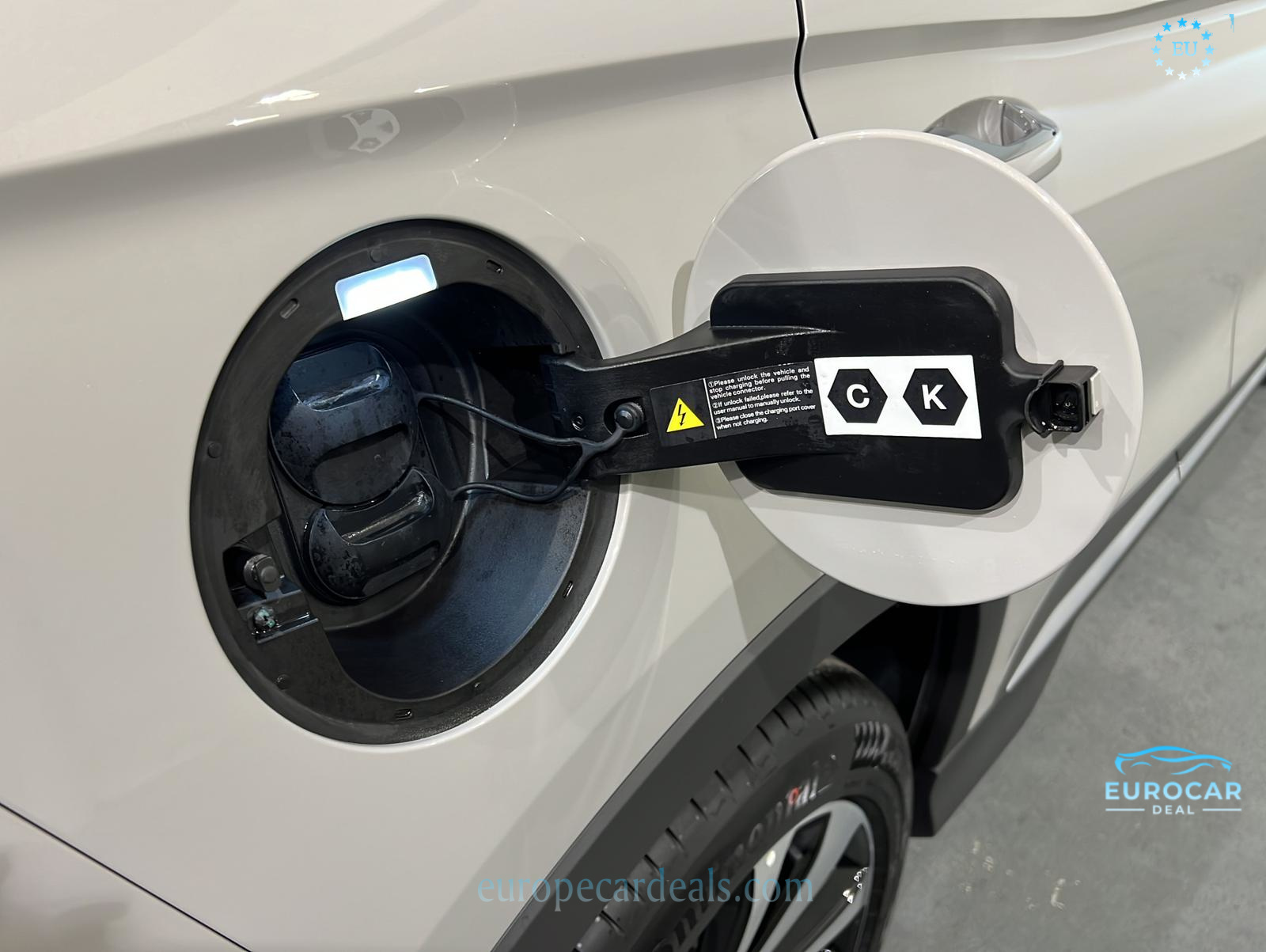 BYD SEAL U