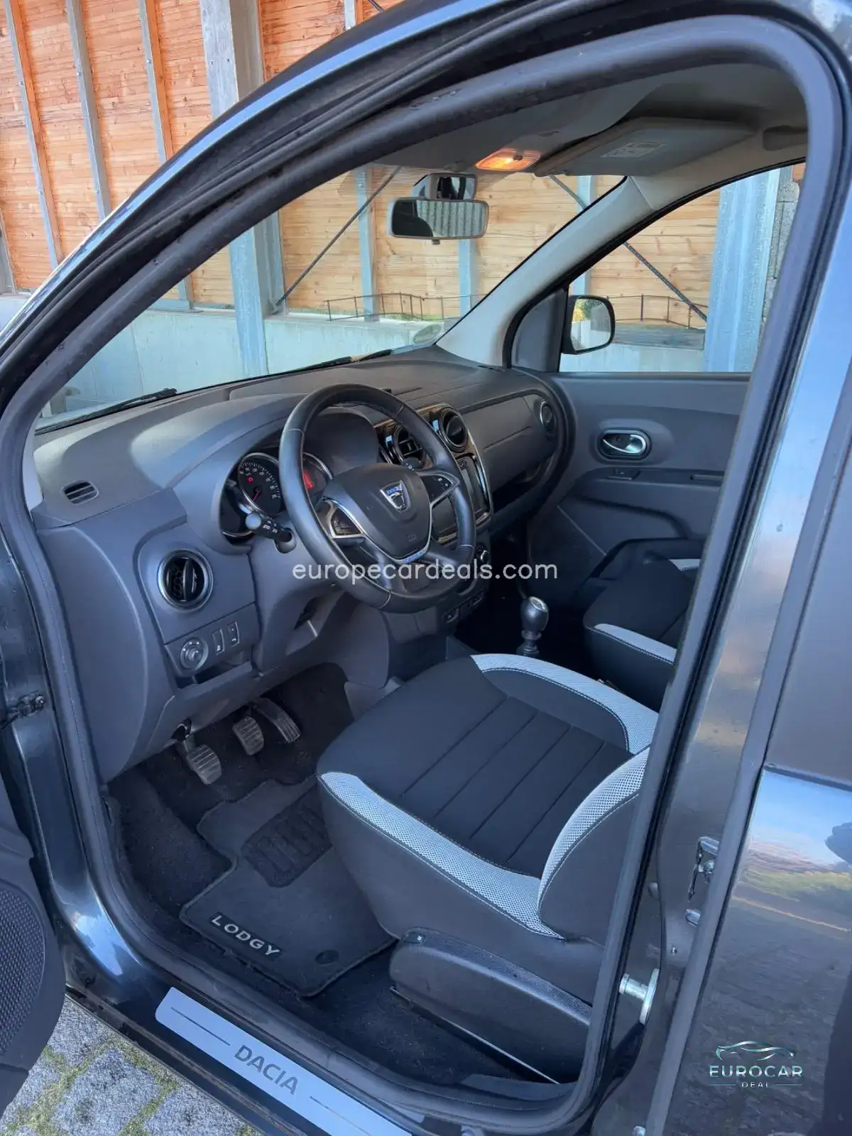 Dacia Lodgy