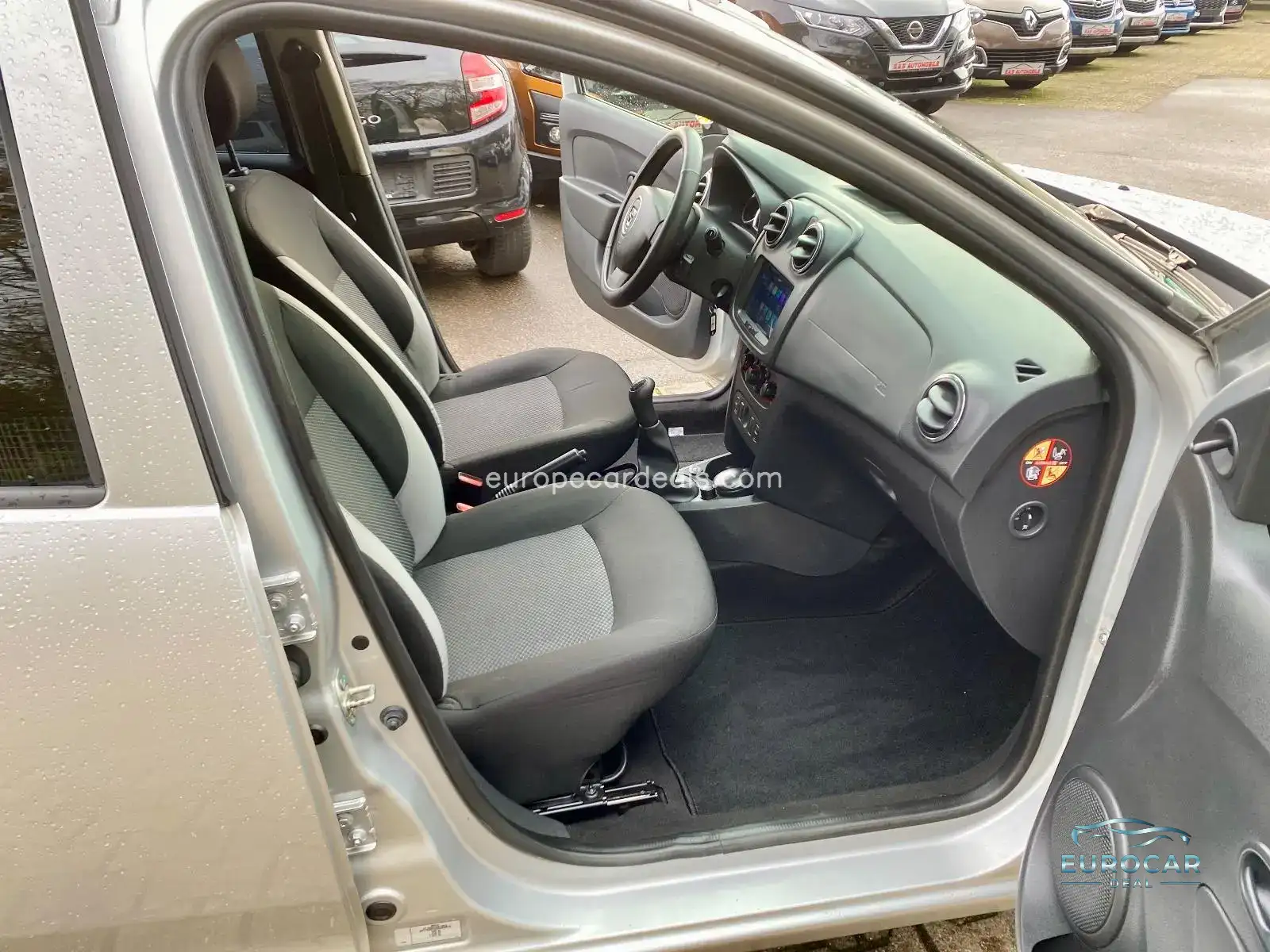 Dacia Logan