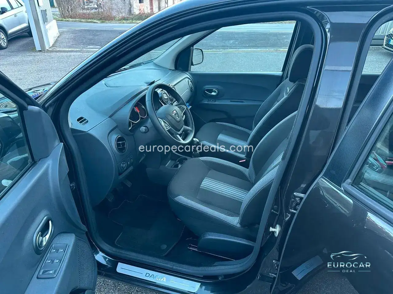 Dacia Lodgy