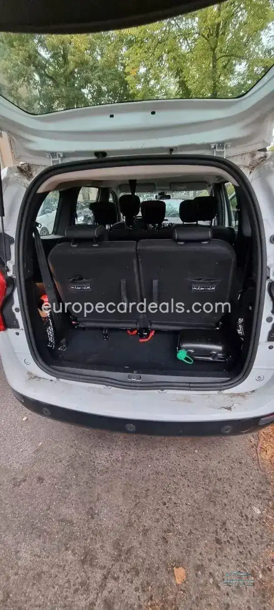 Dacia Lodgy