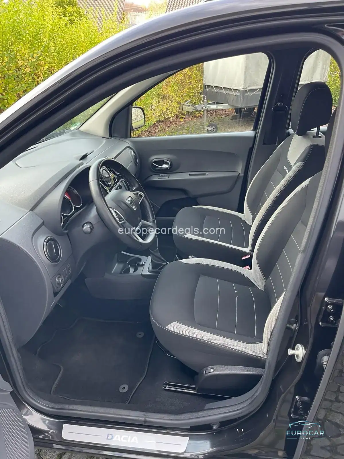 Dacia Lodgy