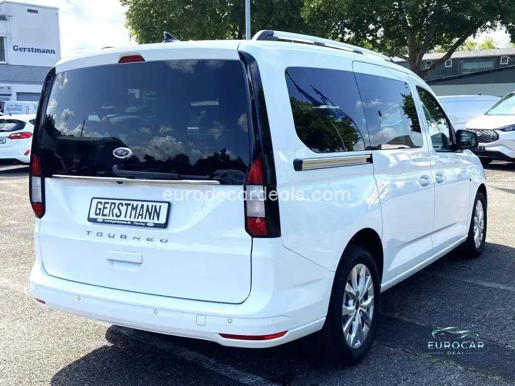 Ford Grand Tourneo