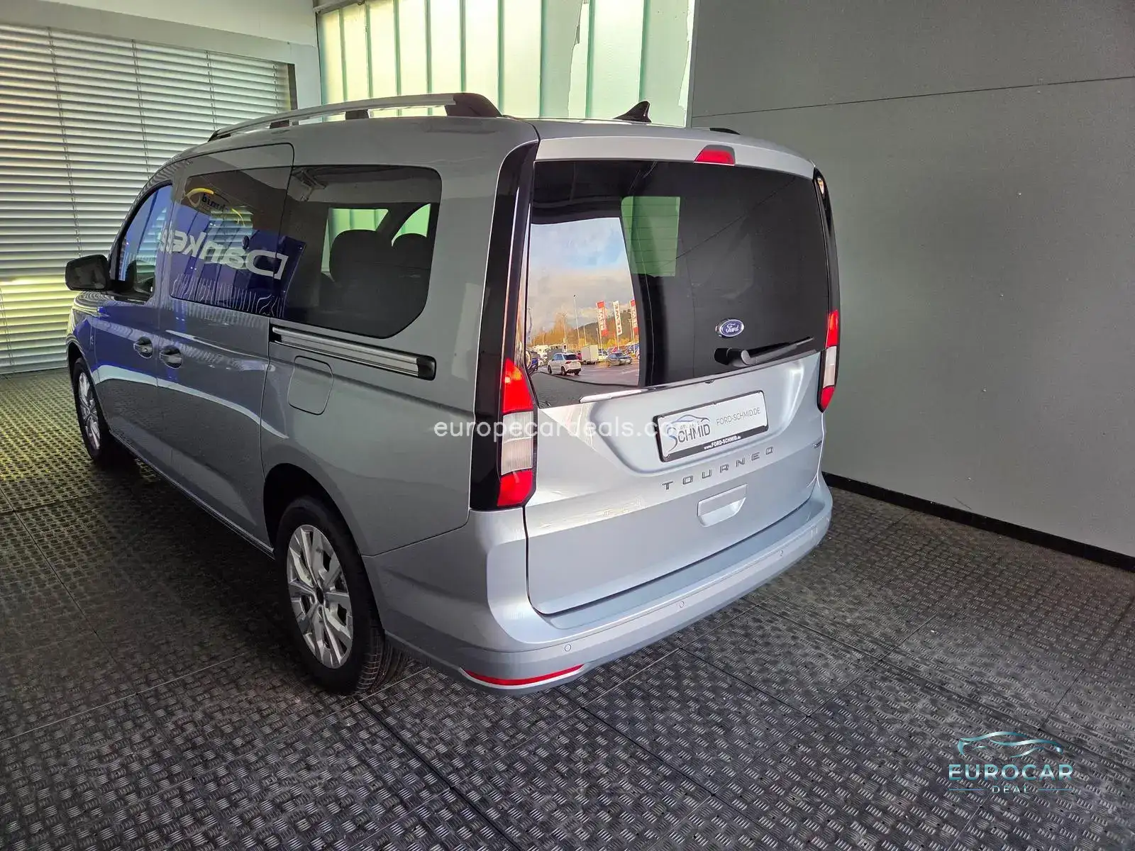 Ford Grand Tourneo