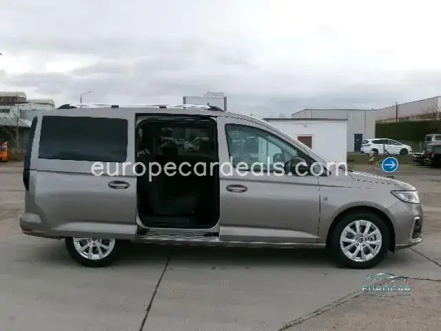 Ford Grand Tourneo