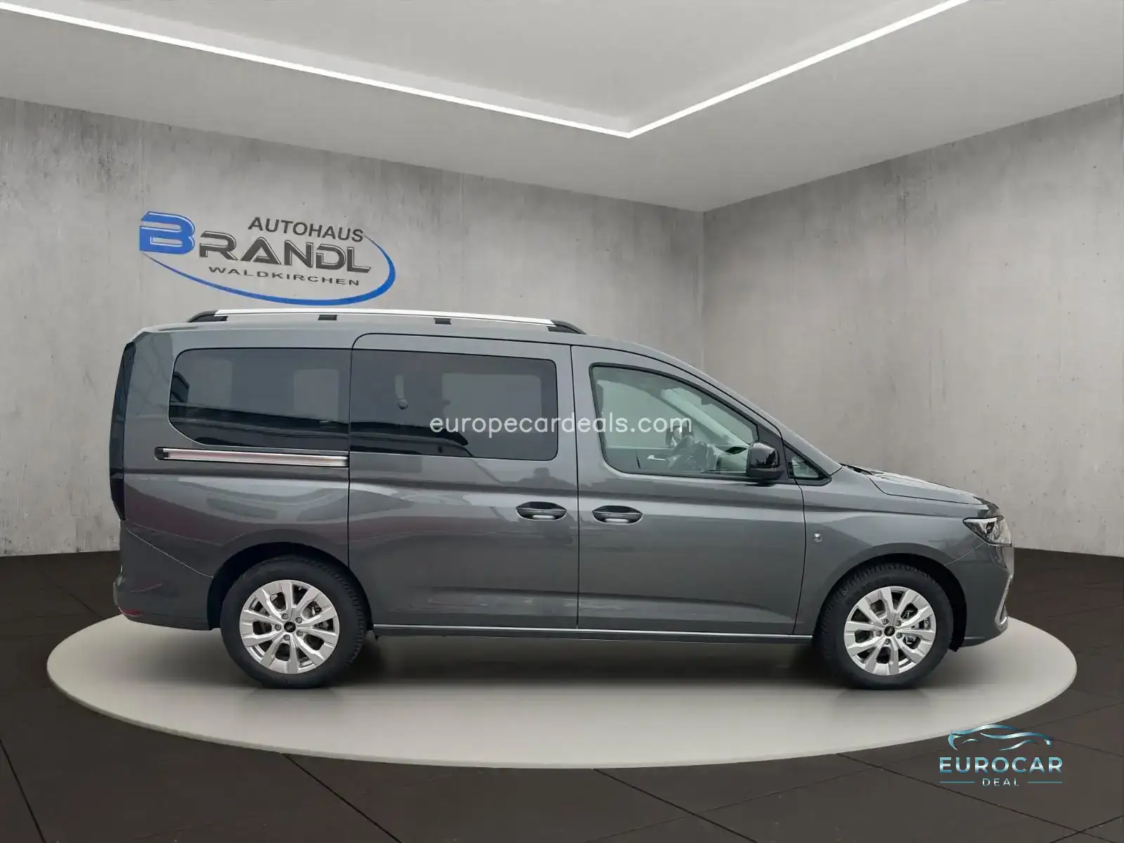 Ford Grand Tourneo