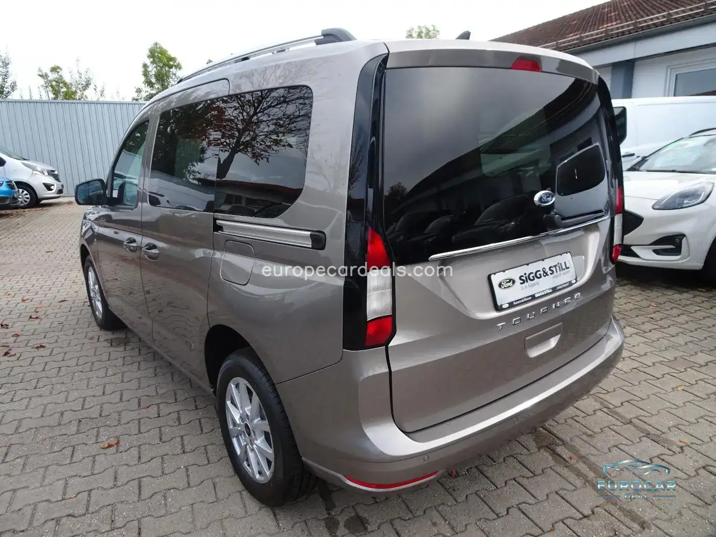 Ford Grand Tourneo