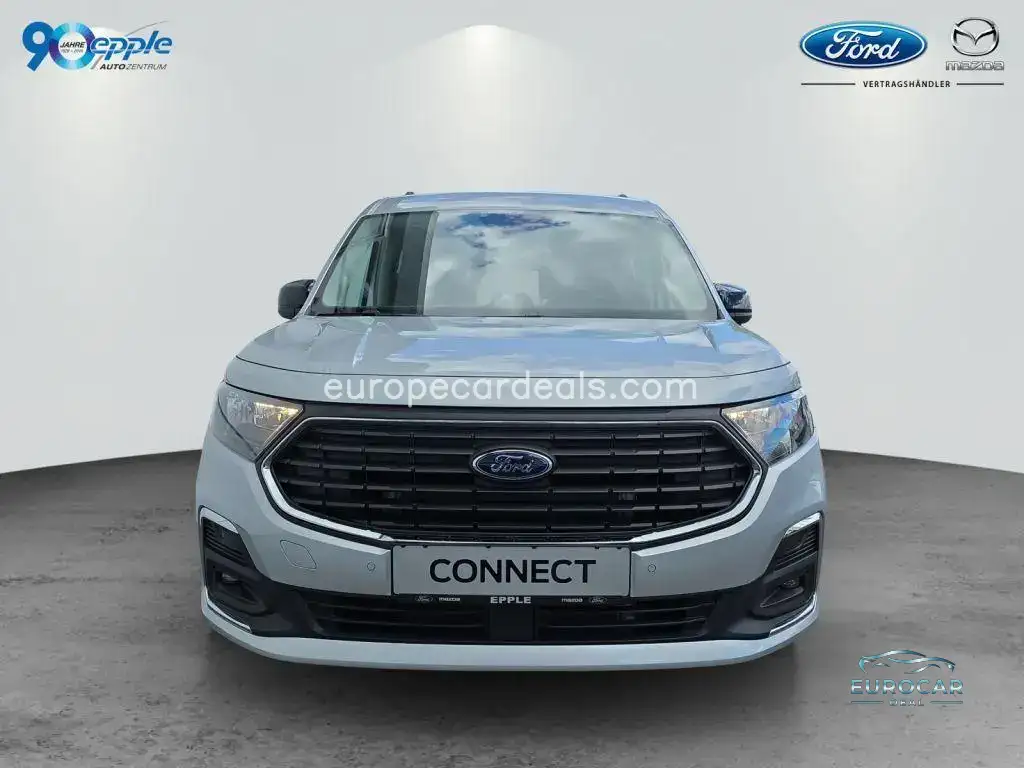 Ford Grand Tourneo