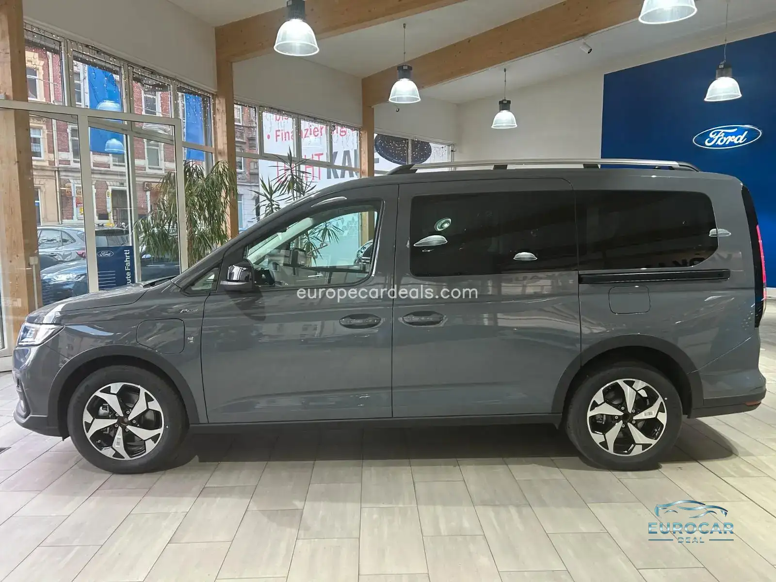 Ford Grand Tourneo