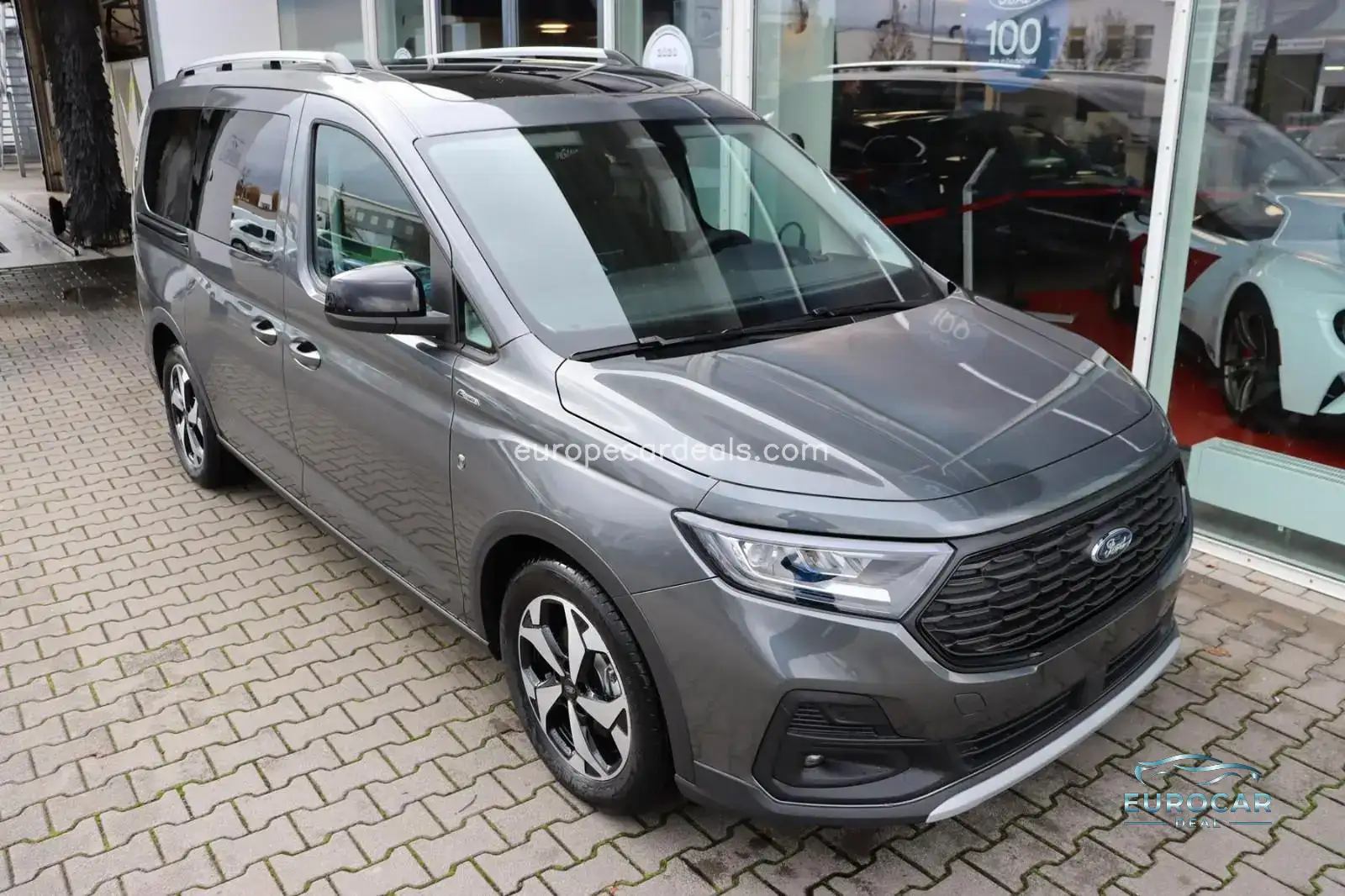 Ford Grand Tourneo