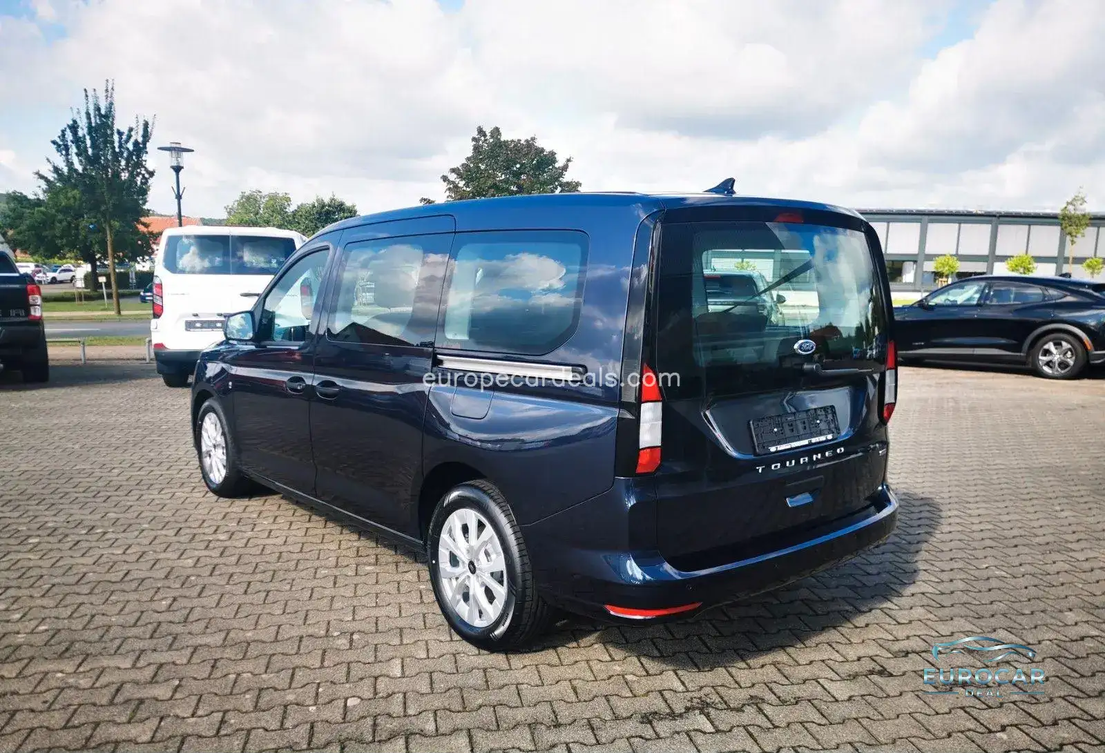Ford Grand Tourneo