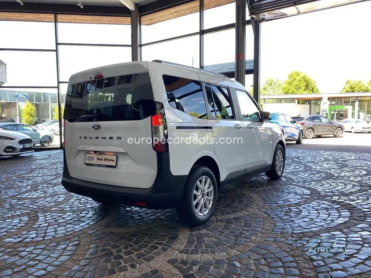 Ford Tourneo Courier
