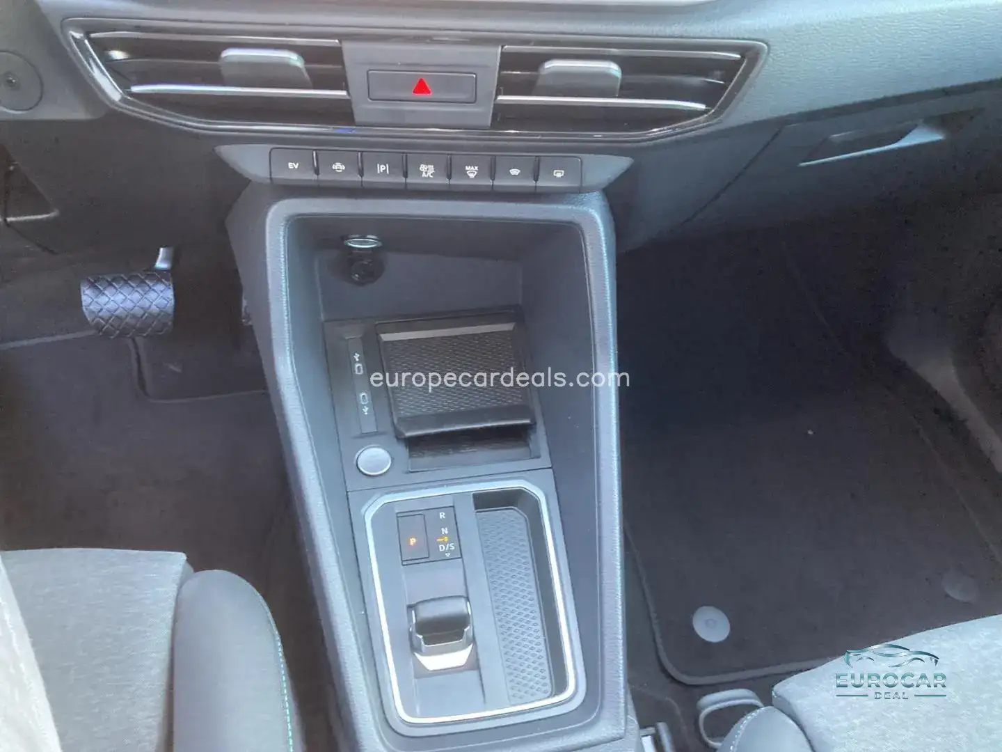 Ford Grand Tourneo