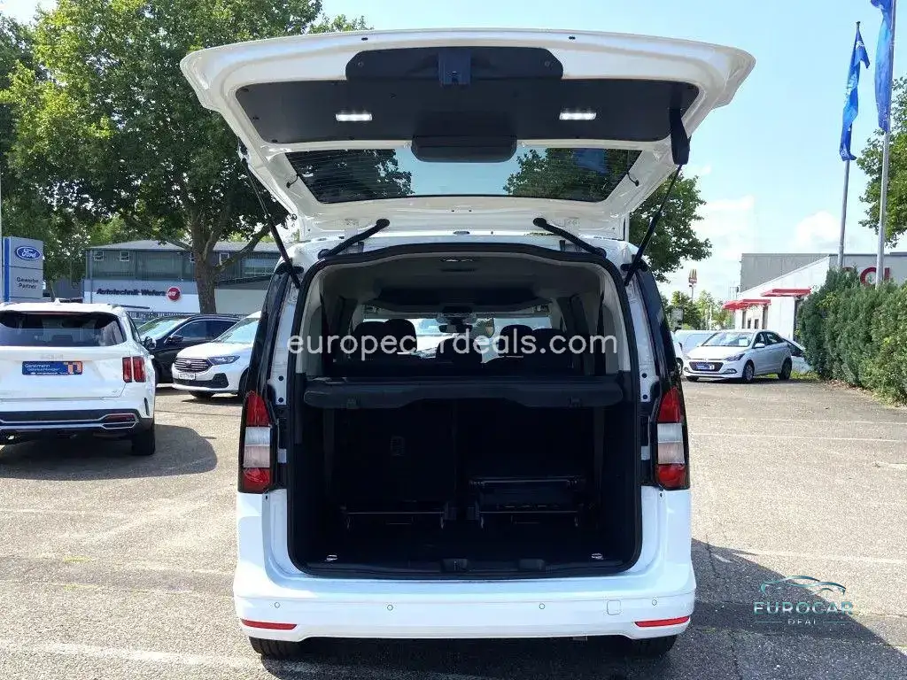 Ford Grand Tourneo