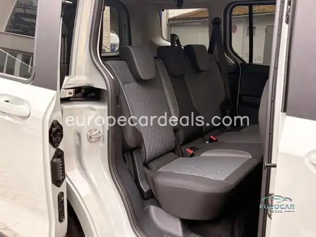 Ford Tourneo Courier
