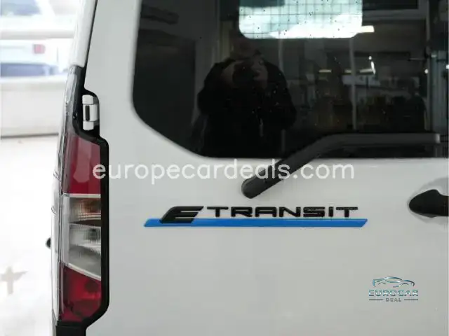 Ford Transit Courier