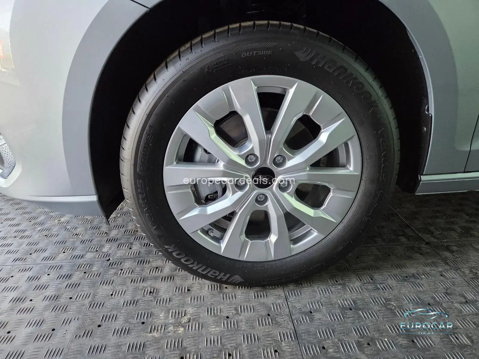 Ford Grand Tourneo