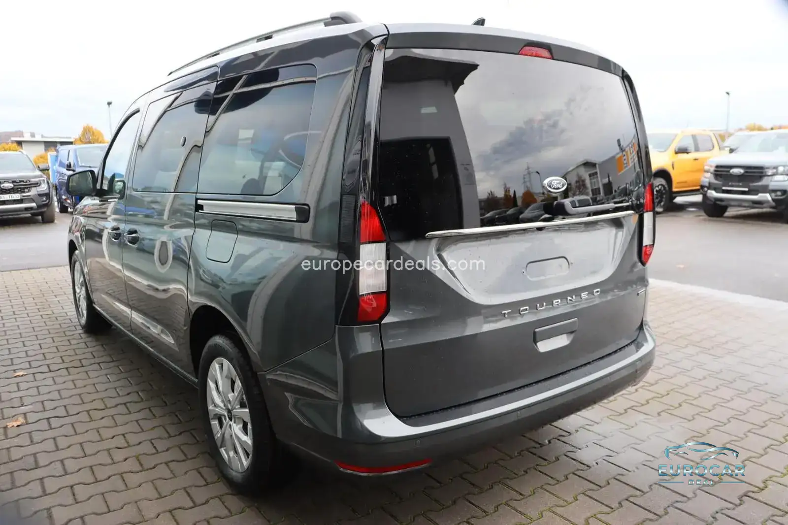 Ford Grand Tourneo