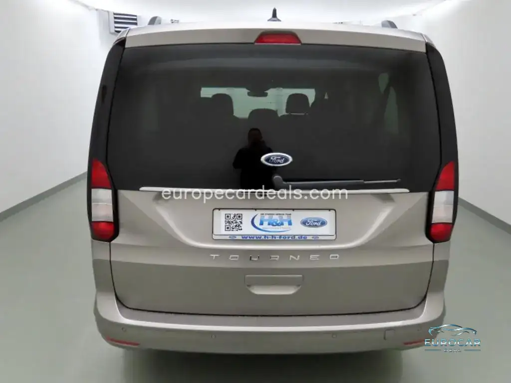 Ford Grand Tourneo