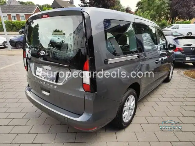Ford Grand Tourneo