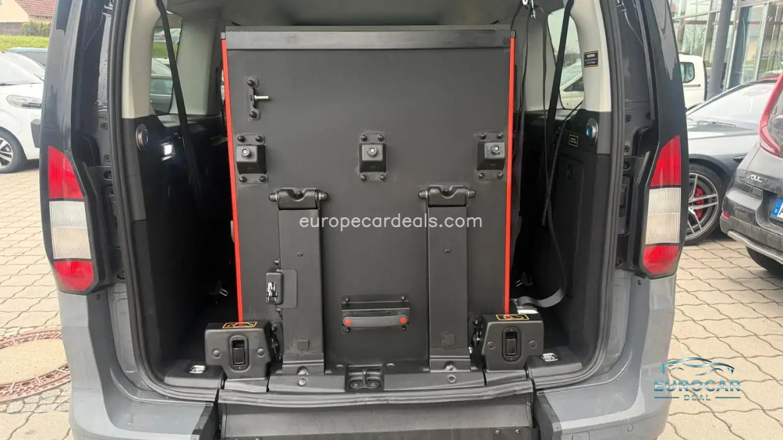 Ford Grand Tourneo