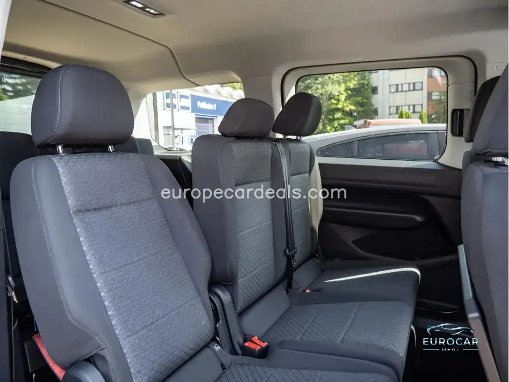 Ford Grand Tourneo