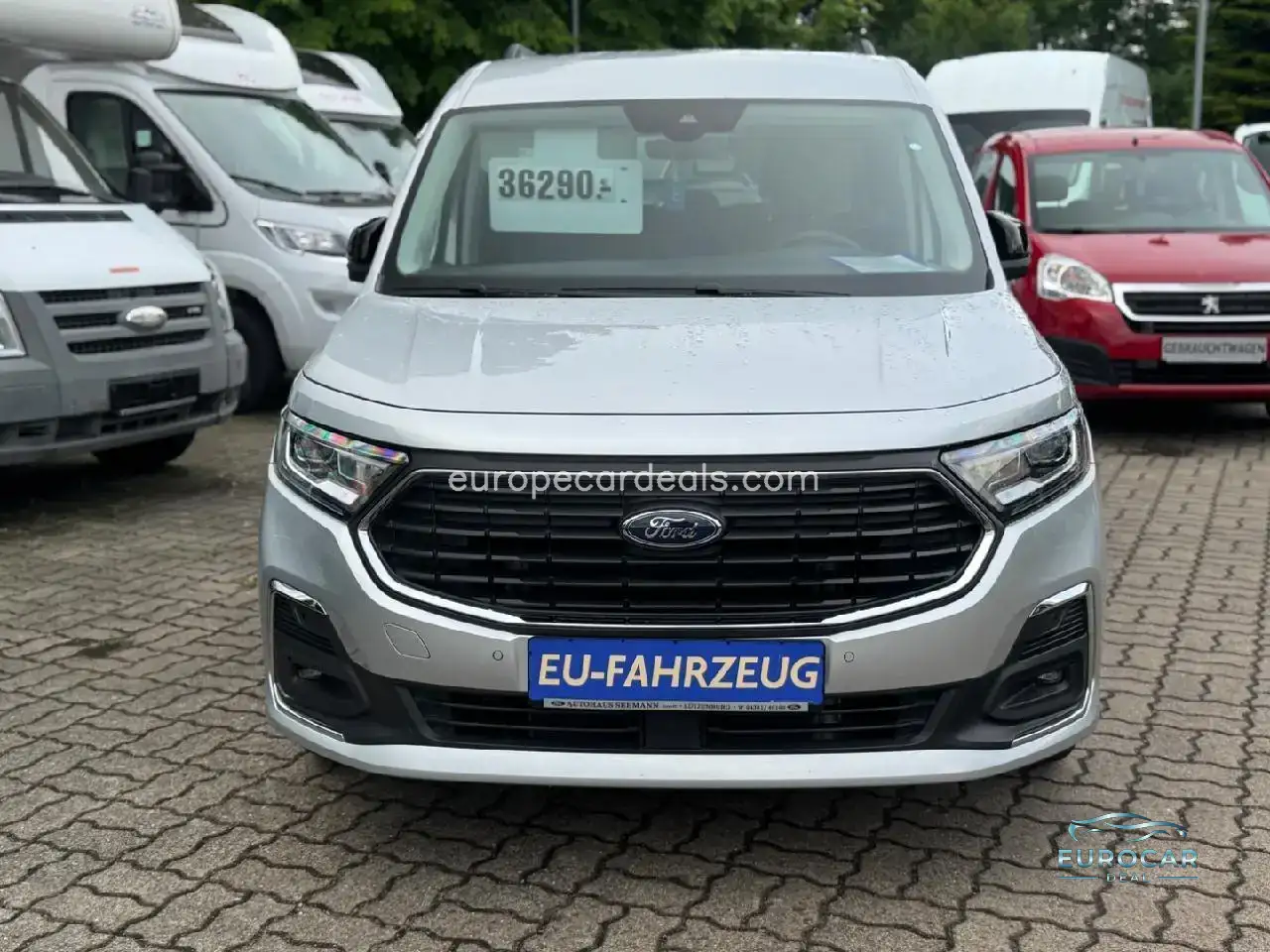 Ford Grand Tourneo