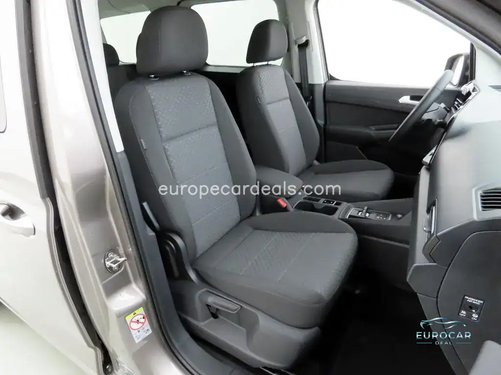 Ford Grand Tourneo