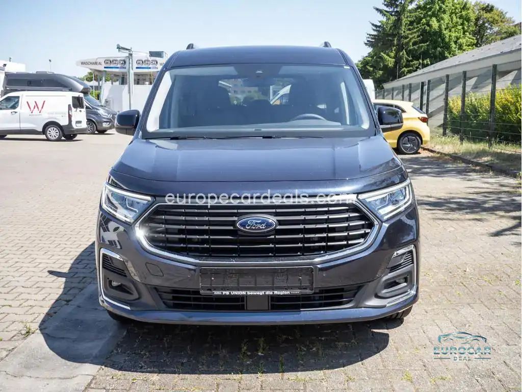 Ford Grand Tourneo