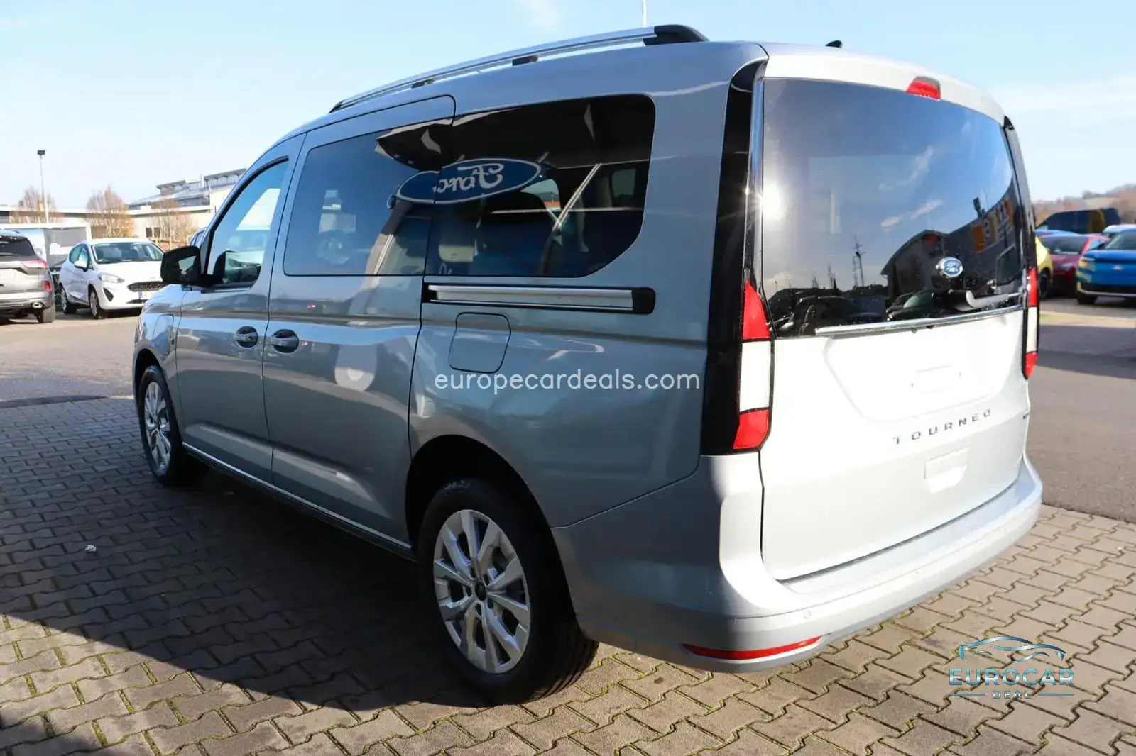 Ford Grand Tourneo