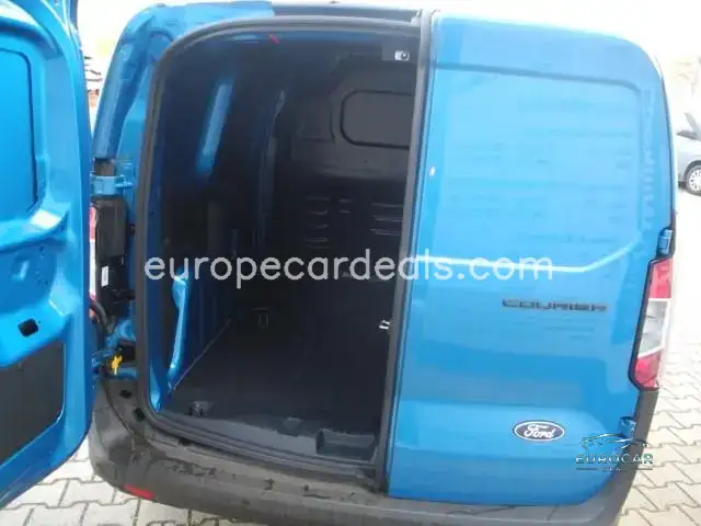 Ford Transit Courier