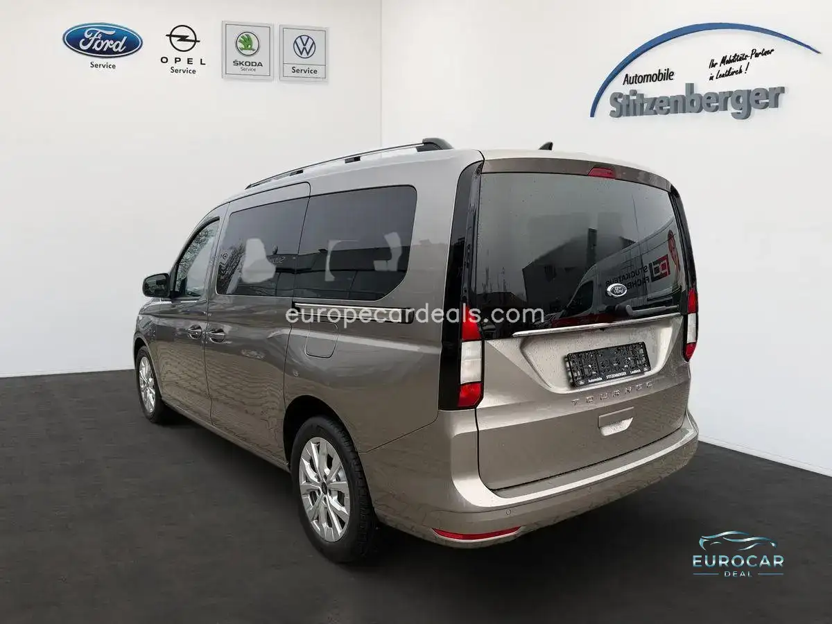 Ford Grand Tourneo