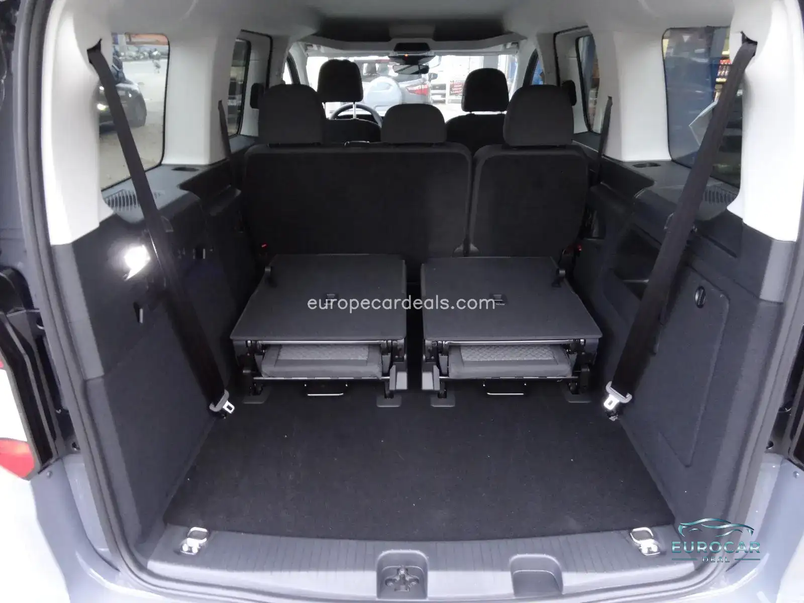 Ford Grand Tourneo