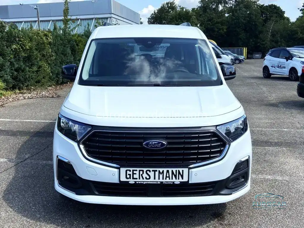 Ford Grand Tourneo