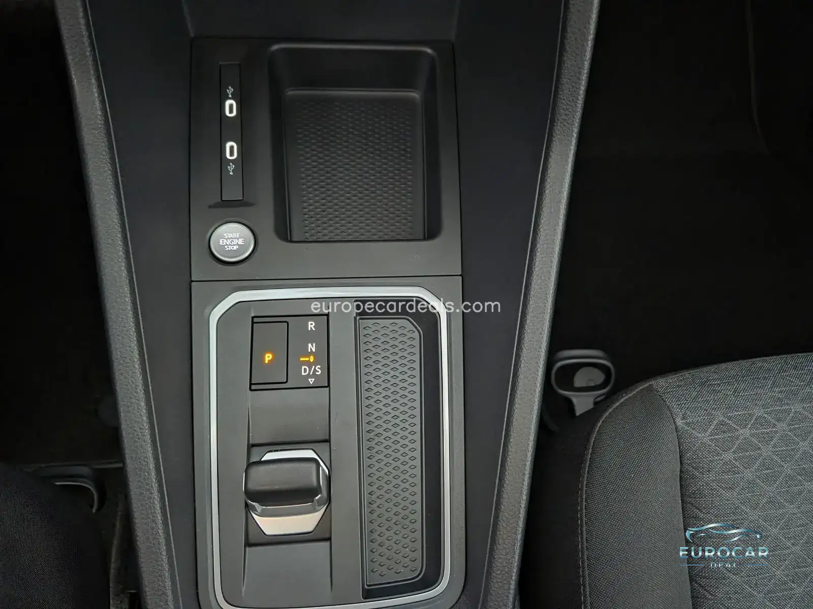 Ford Grand Tourneo