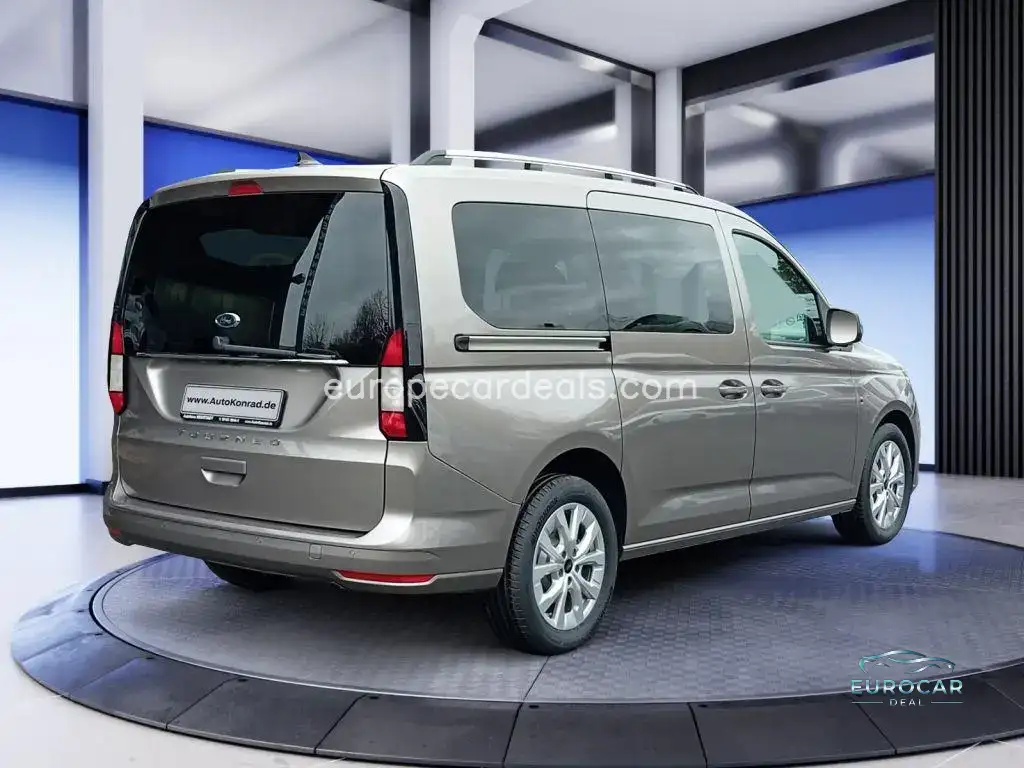 Ford Grand Tourneo