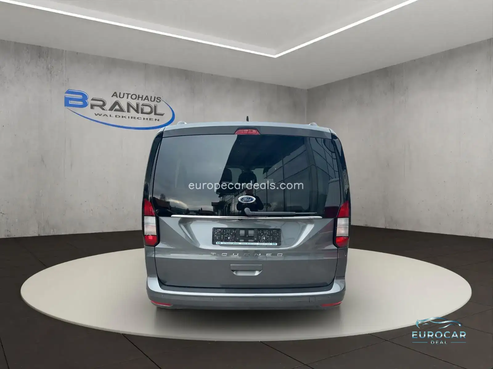 Ford Grand Tourneo