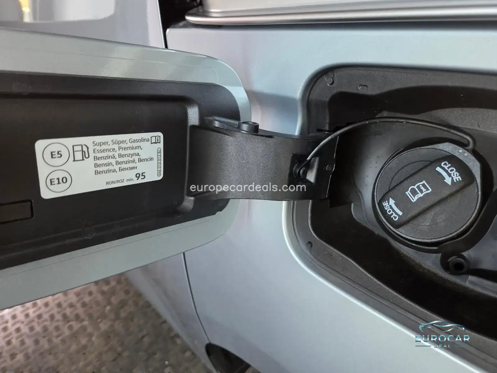 Ford Grand Tourneo
