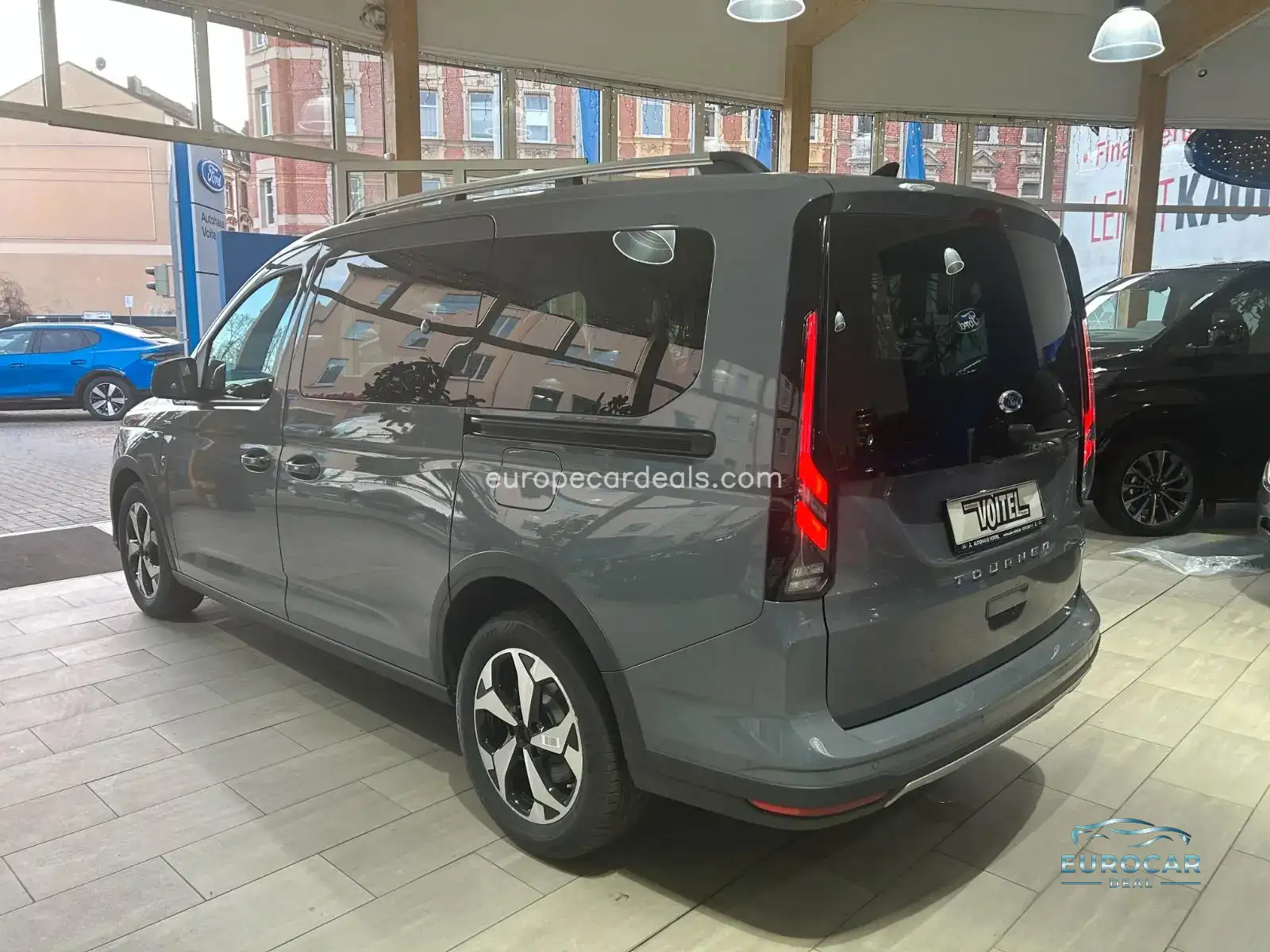 Ford Grand Tourneo
