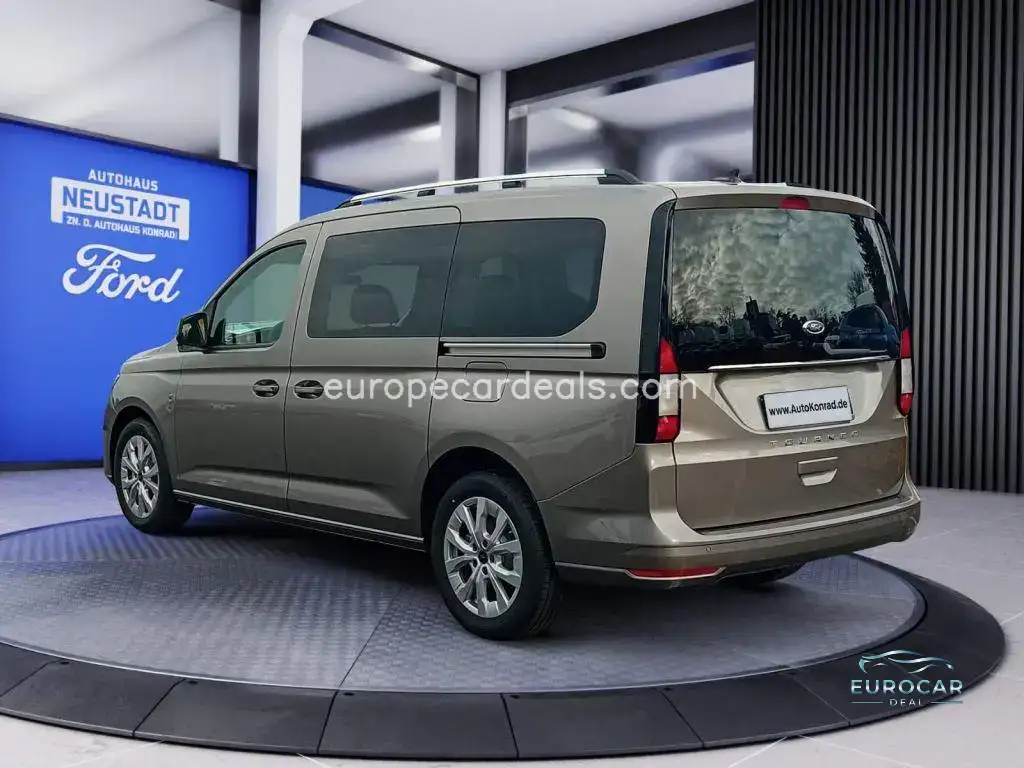 Ford Grand Tourneo