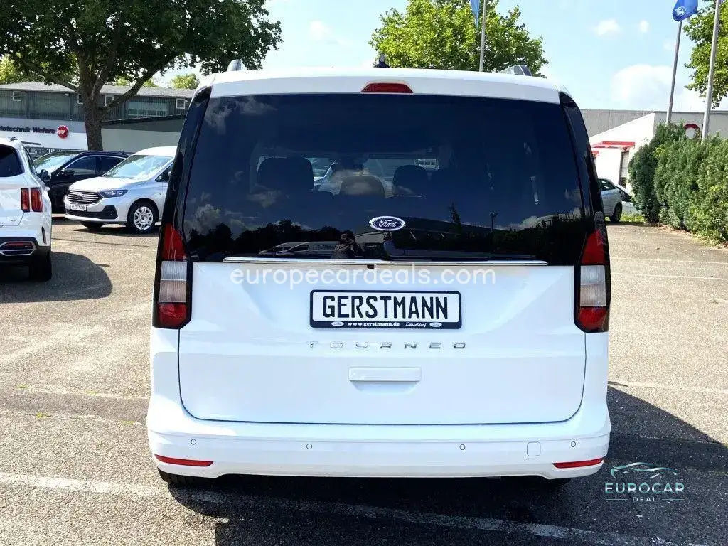 Ford Grand Tourneo