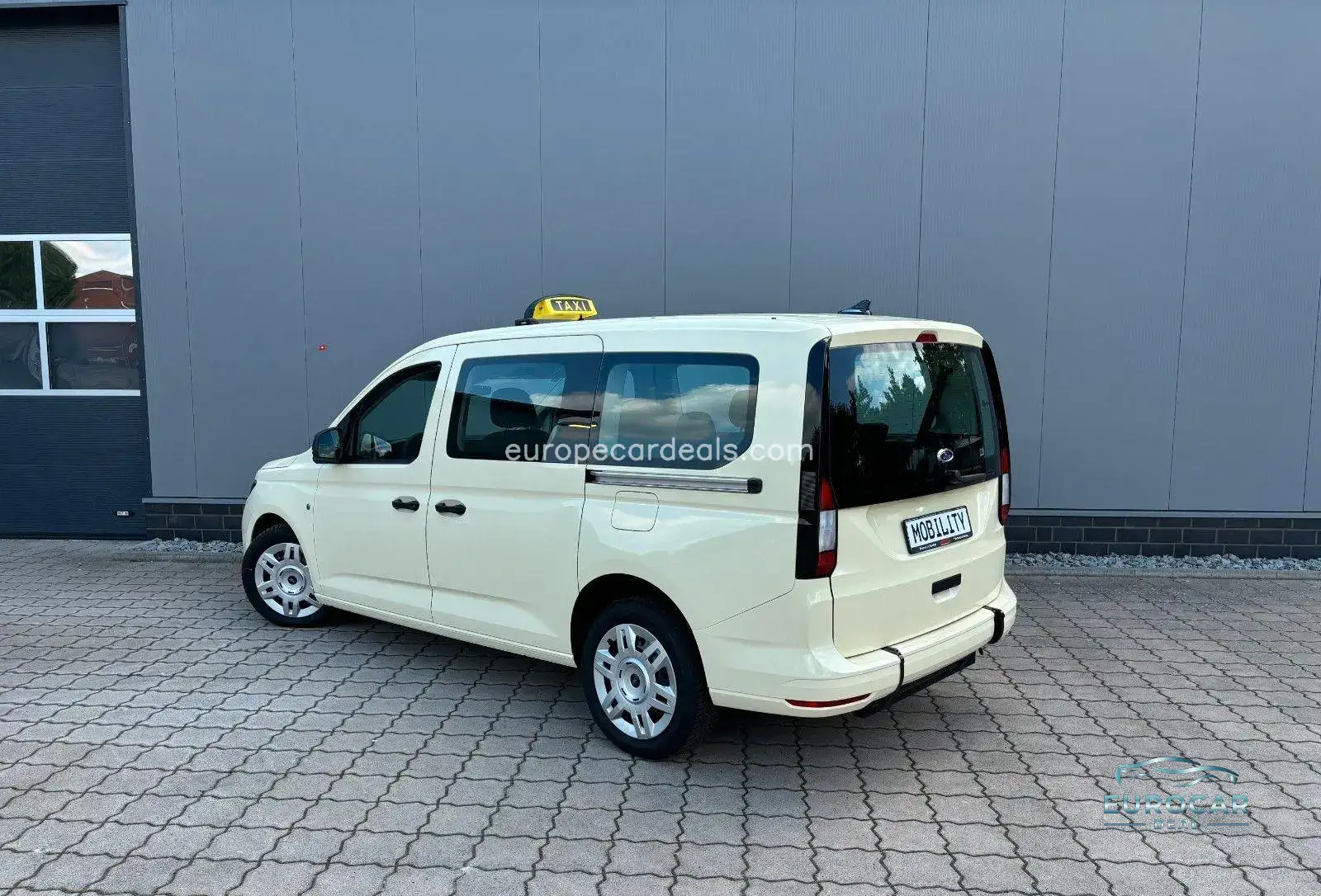 Ford Grand Tourneo
